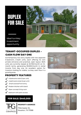 a black and white photo of a building