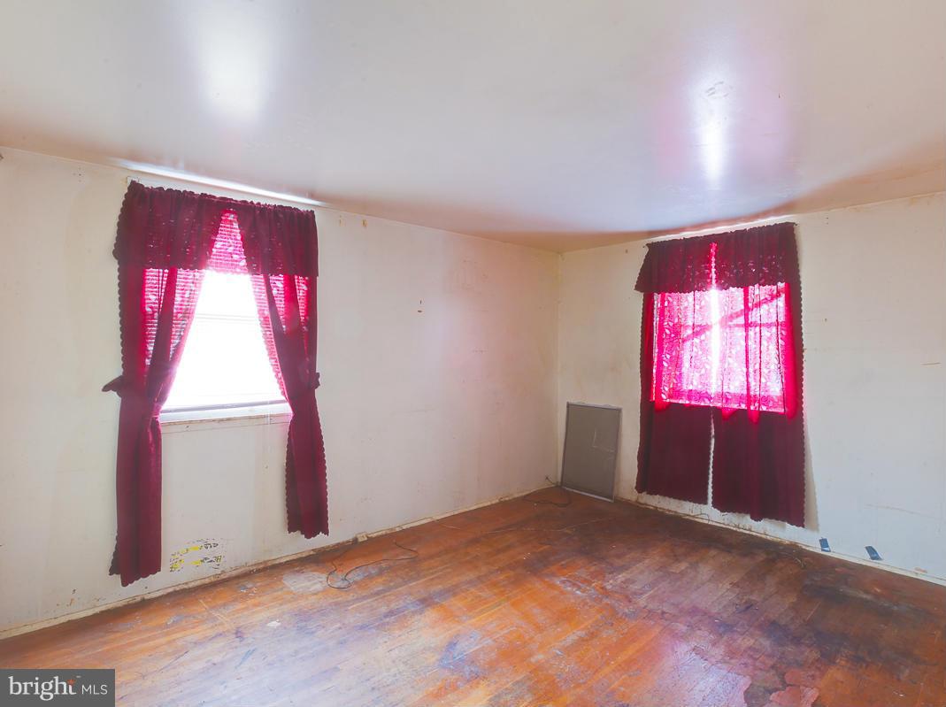 5231 Darien Road Baltimore, MD 21206 - Photo 17 of 30 Bedroom