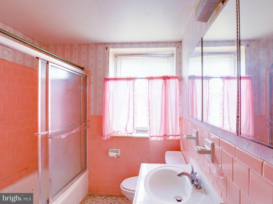 5231 Darien Road Baltimore, MD 21206 - Photo 18 of 30 Bath