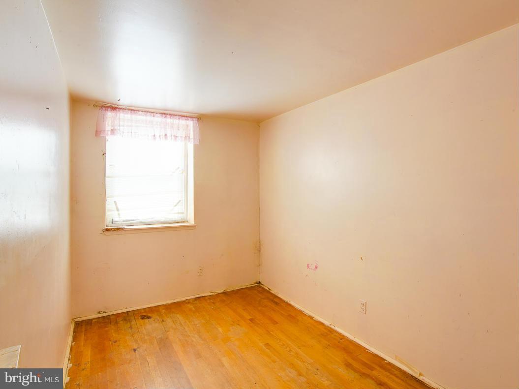 5231 Darien Road Baltimore, MD 21206 - Photo 21 of 30 Bedroom