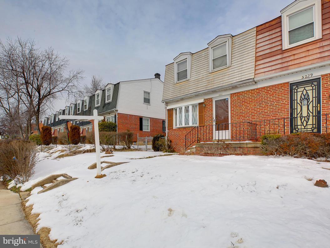 5231 Darien Road Baltimore, MD 21206 - Photo 30 of 30 Exterior (Front)