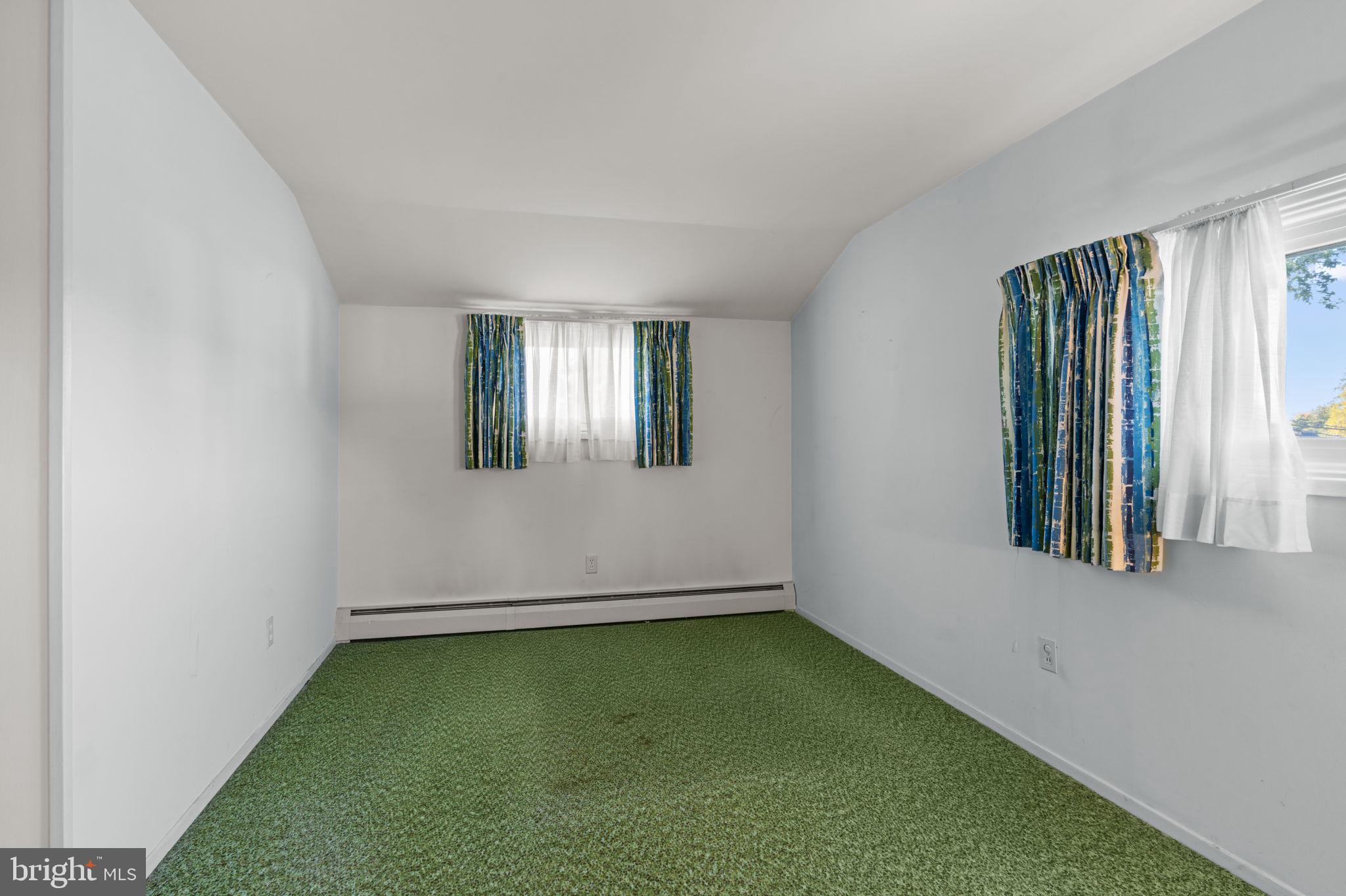 31 Quail Road Levittown, PA 19057 - Photo 15 of 24 Gallery Image 15