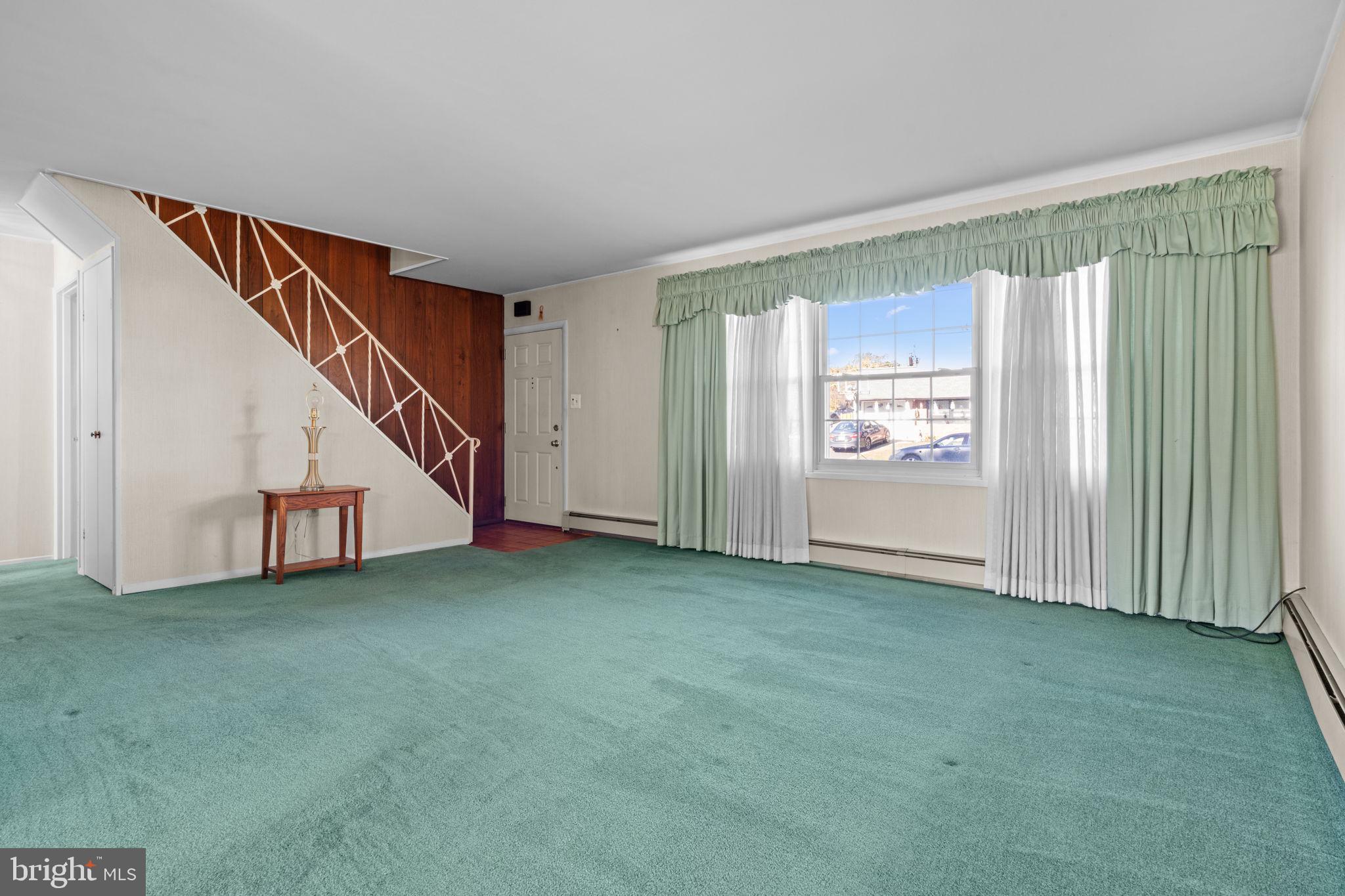 31 Quail Road Levittown, PA 19057 - Photo 2 of 24 Gallery Image 2