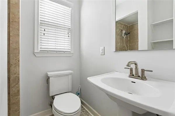 $2,000 | 6942 Canal Boulevard, New Orleans, LA 70124