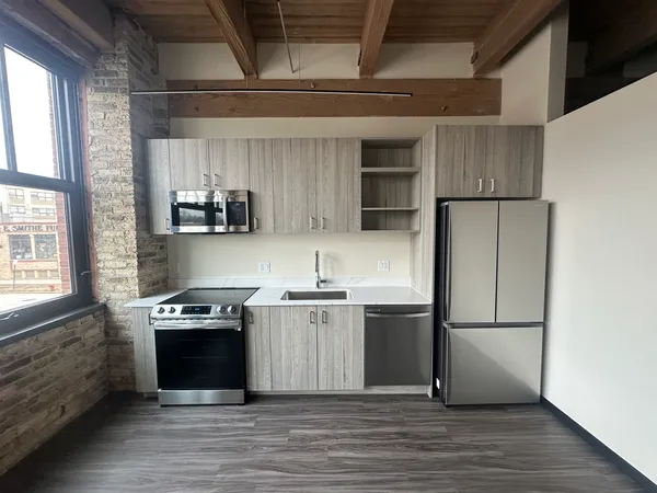 $2,675 | 2032 North Clybourn Avenue, Unit 301, Chicago, IL 60614
