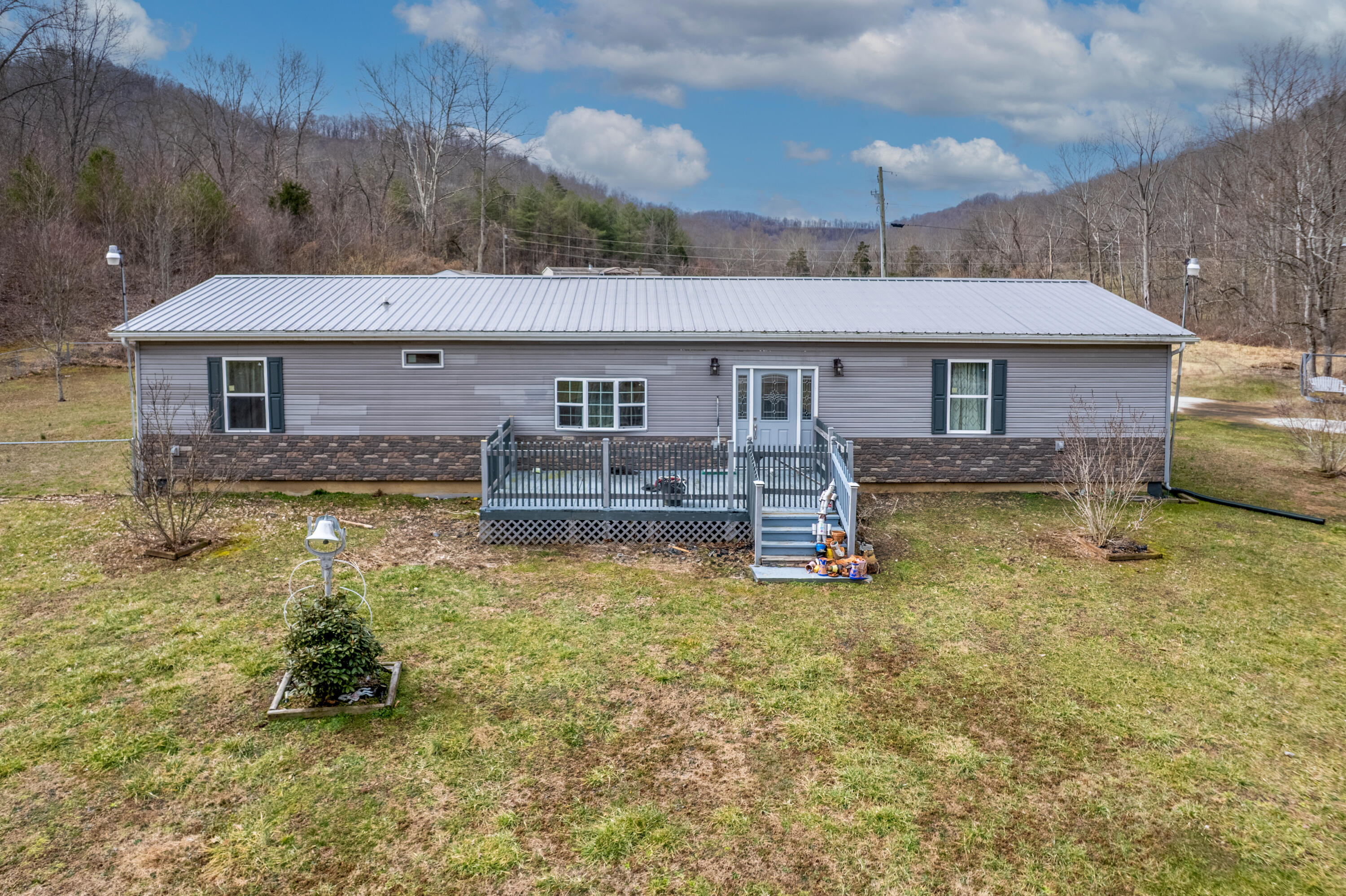 6065 Salt Lick Road Vanceburg, KY 41179 - Photo 10 of 46 DJI_0131-HDR-Edit