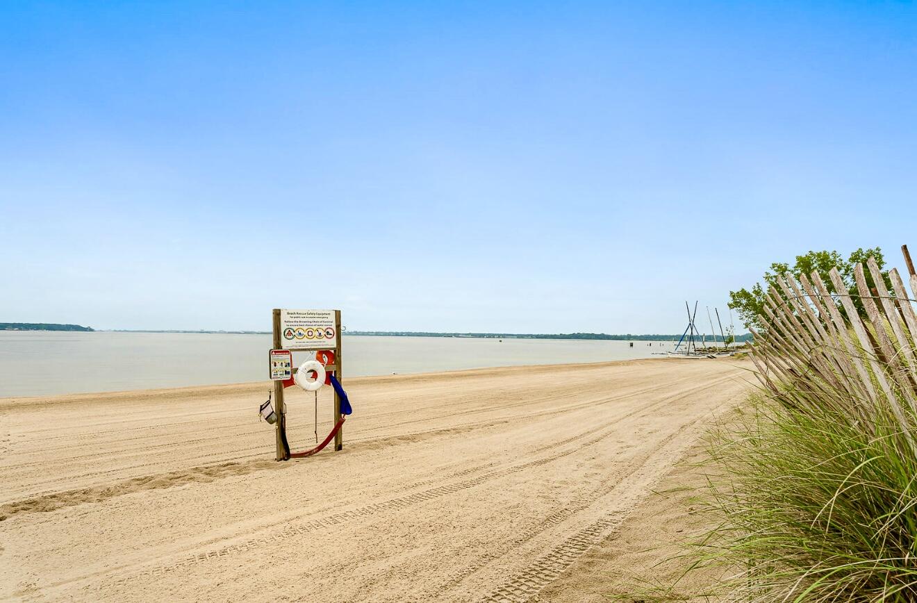 3633 Marina View Point Muskegon, MI 49441 - Photo 44 of 48 IMG_3400