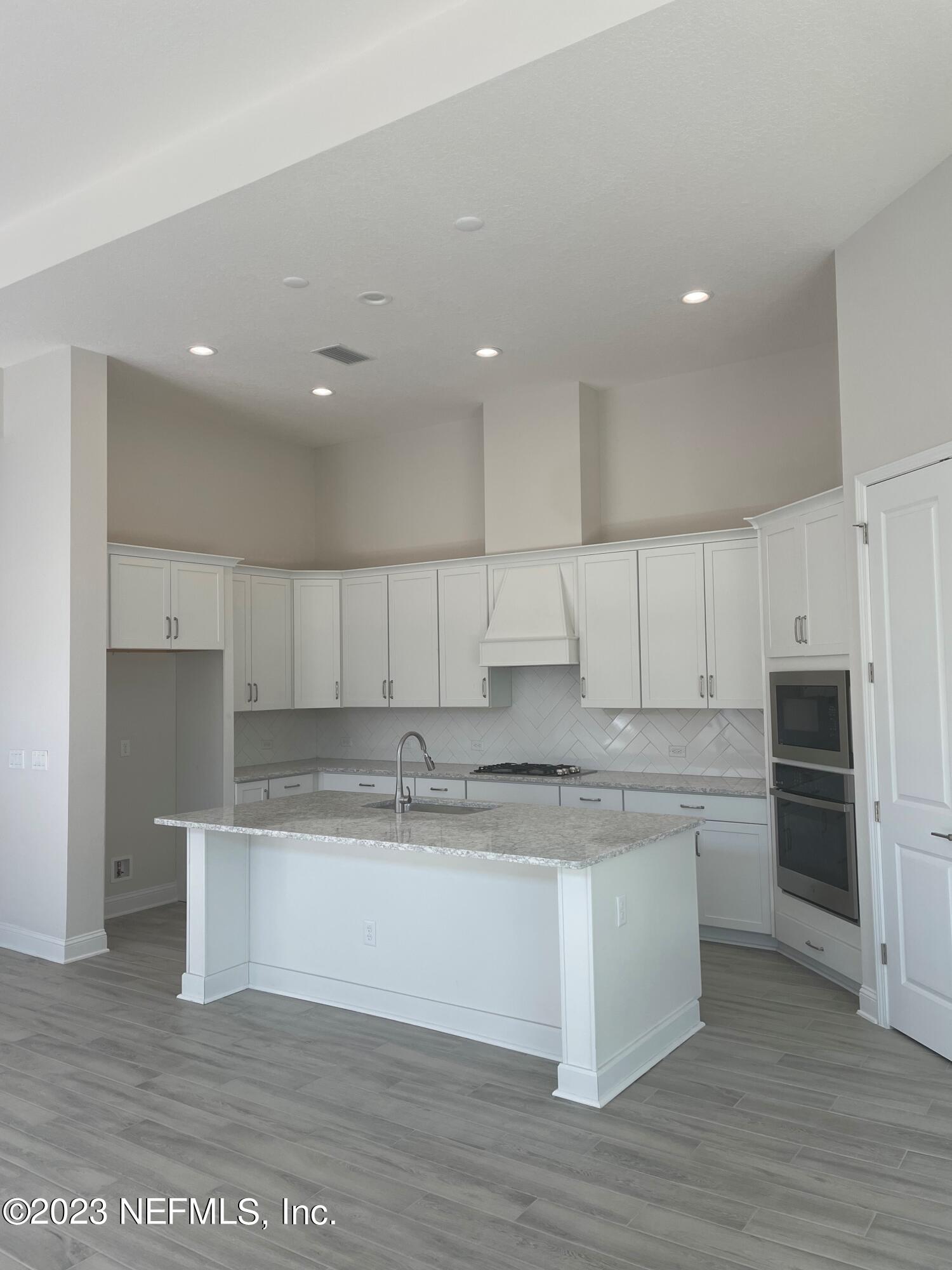 678 Navigators Road St. Johns, FL 32259 - Photo 2 of 9 MB 16 kitchen 3