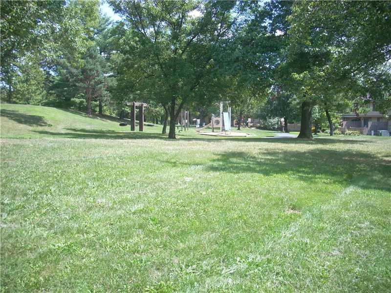 542 Hunters Path Road Bridgeville, PA 15017 - Photo 14 of 15 Yard/Garden.