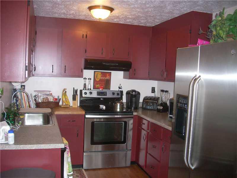 542 Hunters Path Road Bridgeville, PA 15017 - Photo 7 of 15 Kitchen.