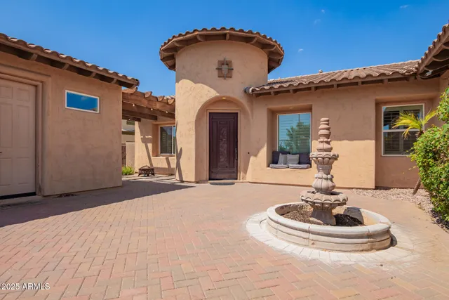 a view of a house with entertaining space