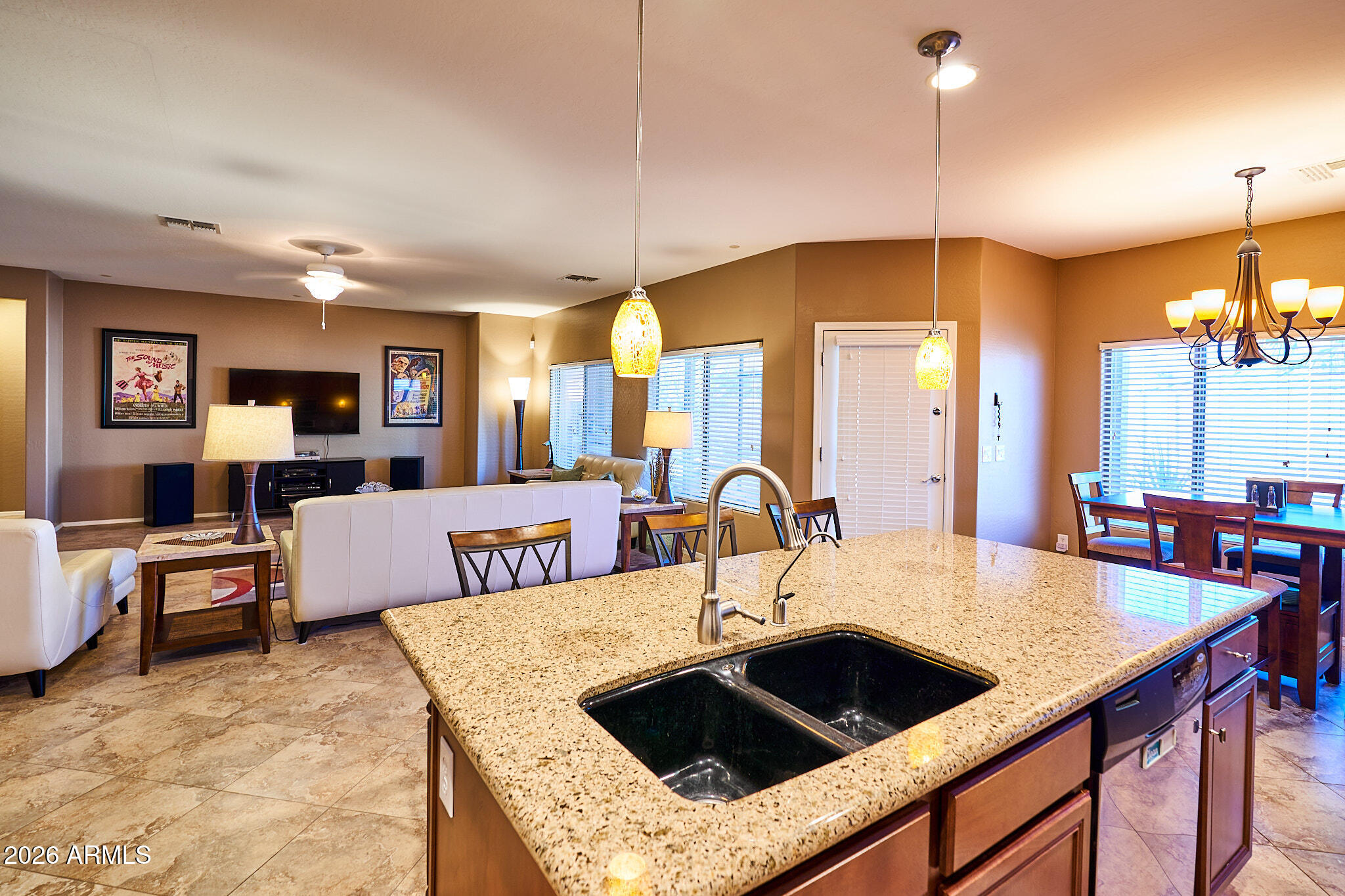 2316 West Corral Road Phoenix, AZ 85041 - Photo 16 of 64 DSC05427