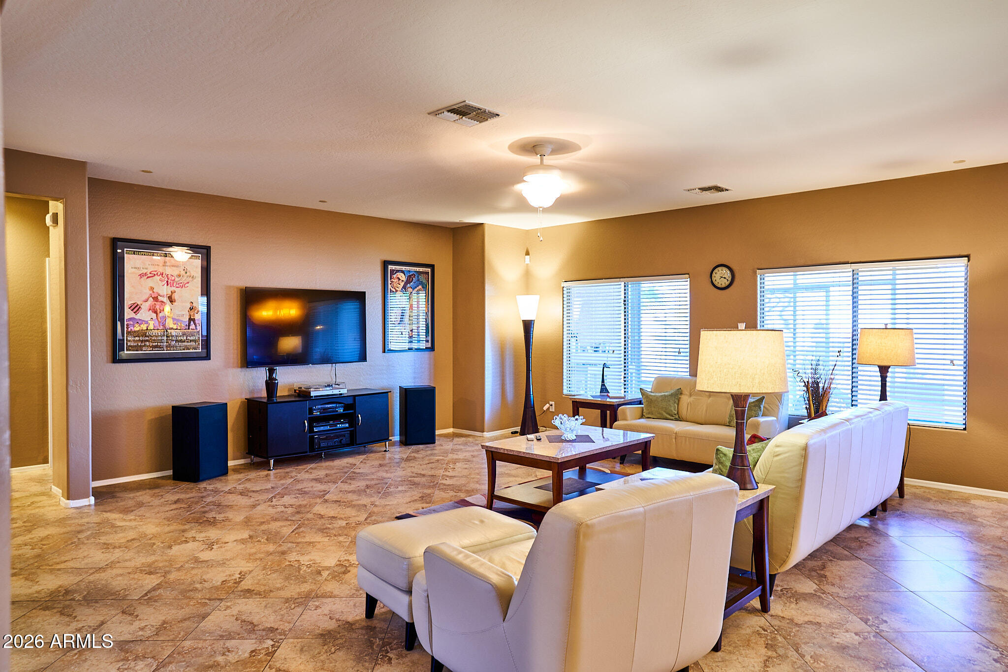 2316 West Corral Road Phoenix, AZ 85041 - Photo 7 of 64 DSC05417