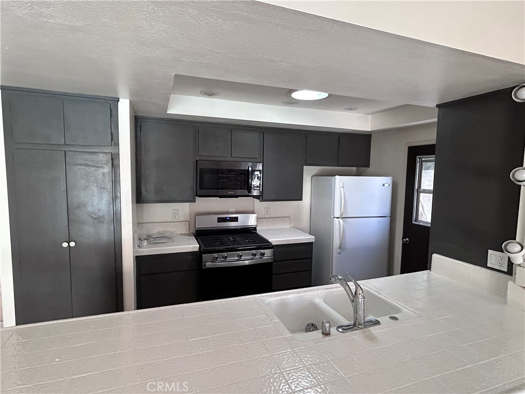 1271 North Emogene Street Anaheim, CA 92807 - Photo 5 of 11