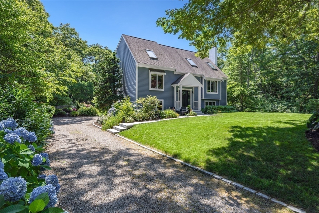 121 Streeter Hill Road Falmouth, MA 02556 - Photo 8 of 40