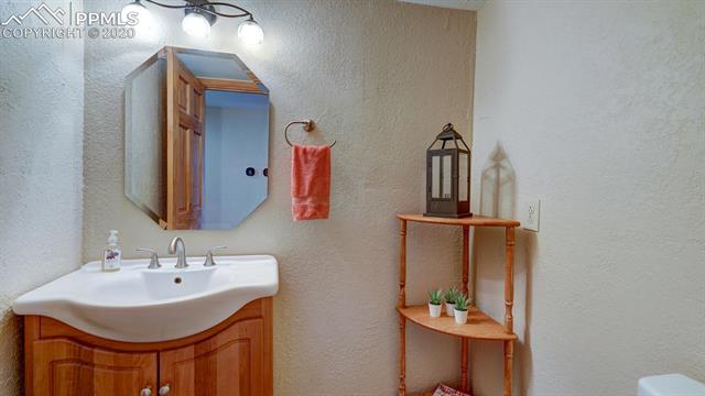 18205 Forest View Road Monument, CO 80132 - Photo 20 of 50