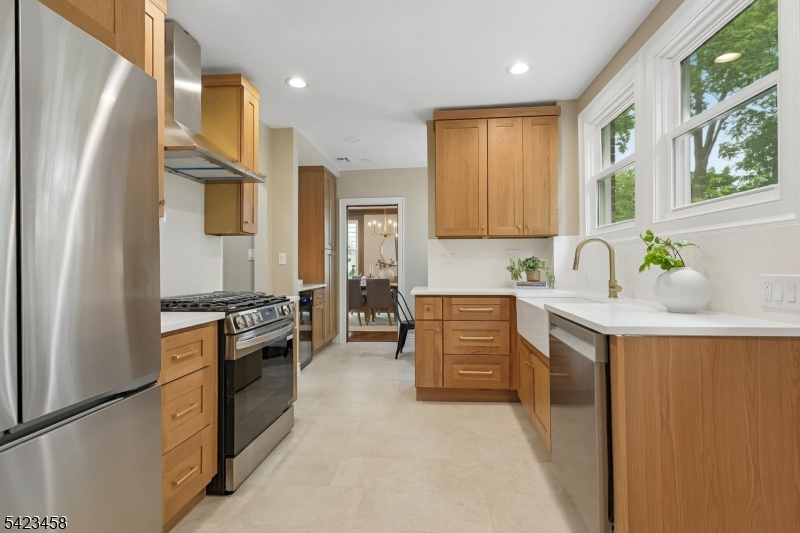 22 Rutgers Street Maplewood, NJ 07040 - Photo 14 of 49 Gallery Image 14