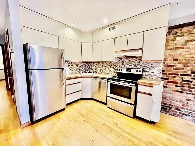 8 Wiget Street, Unit 2 Boston, MA 02113 - Photo 4 of 8