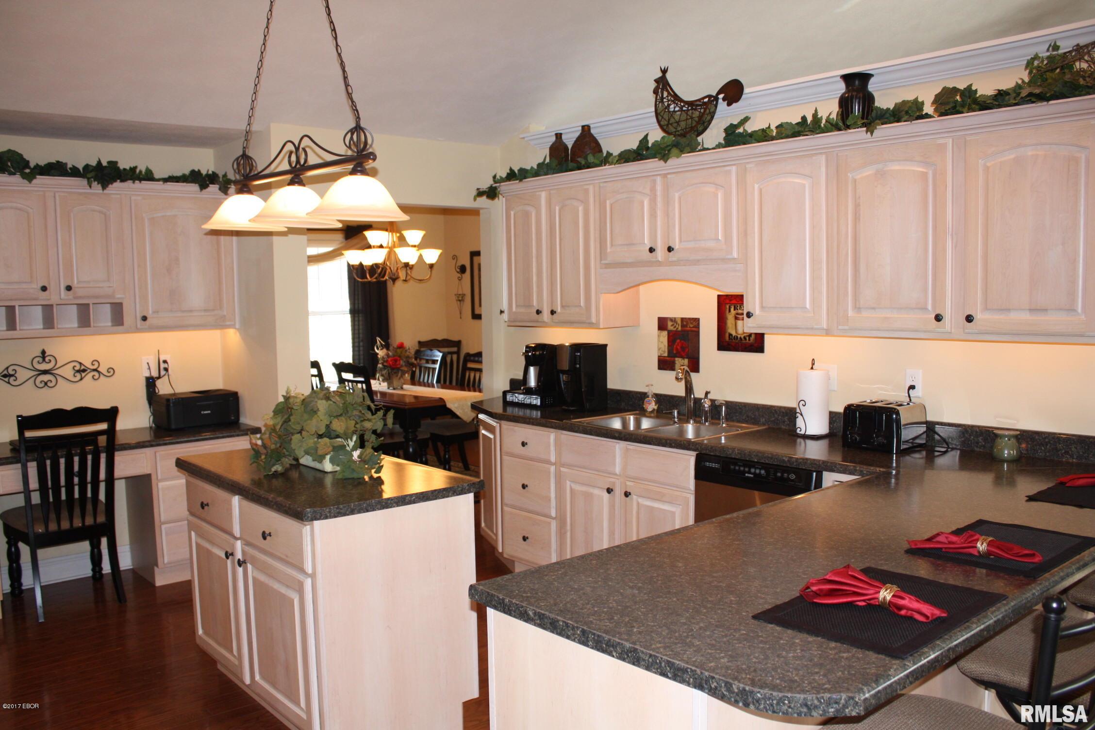 12742 Hudgens Road Marion, IL 62959 - Photo 11 of 38 Gallery Image 11