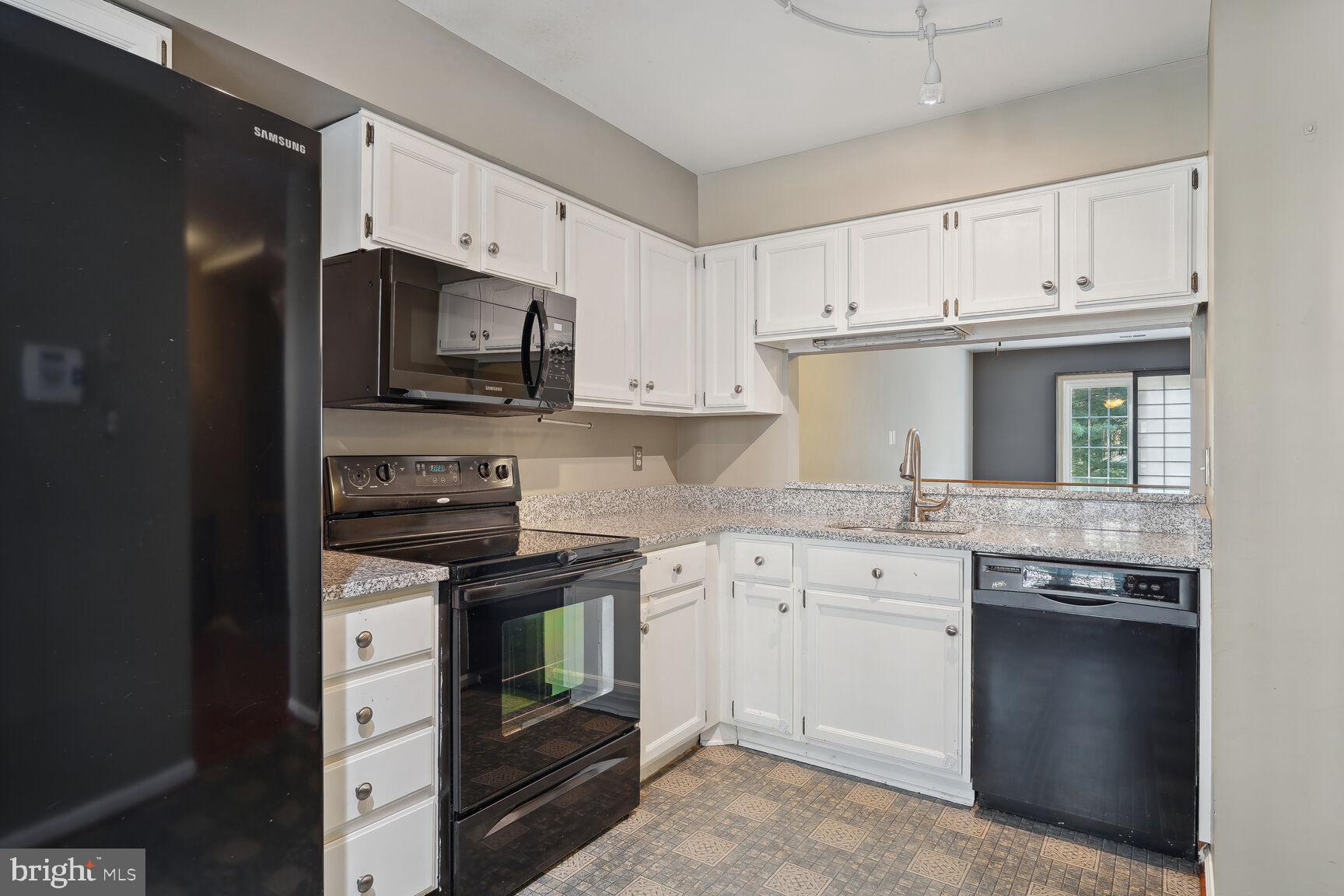 8478 Springfield Oaks Drive Springfield, VA 22153 - Photo 2 of 15