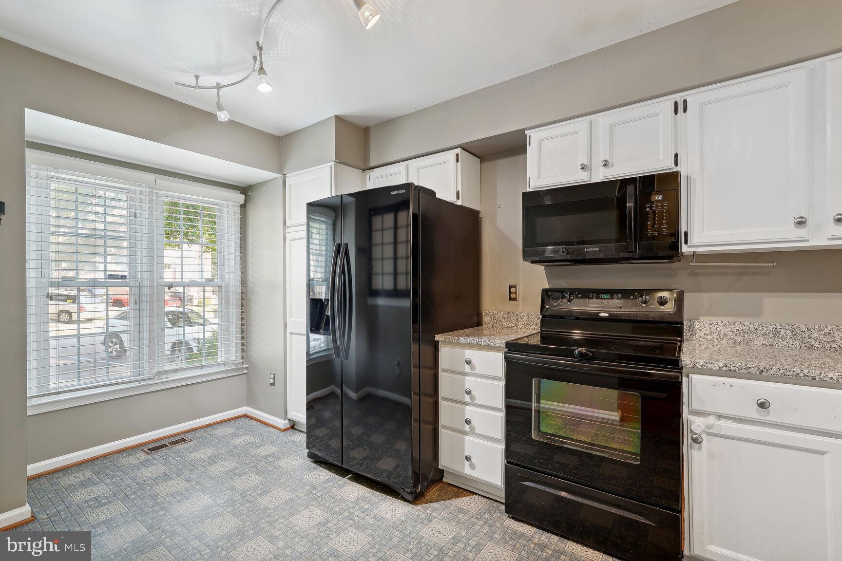 8478 Springfield Oaks Drive Springfield, VA 22153 - Photo 3 of 15