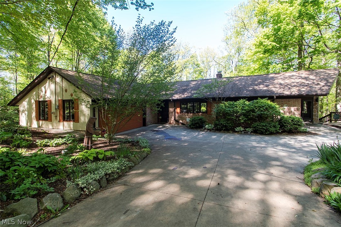 950 State Road Hinckley, OH 44233 - Photo 1 of 35 Gallery Image 1