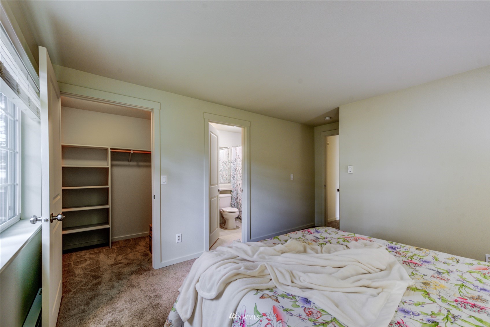 12404 East Gibson Road, Unit H201 Everett, WA 98204 - Photo 14 of 34 Gallery Image 14
