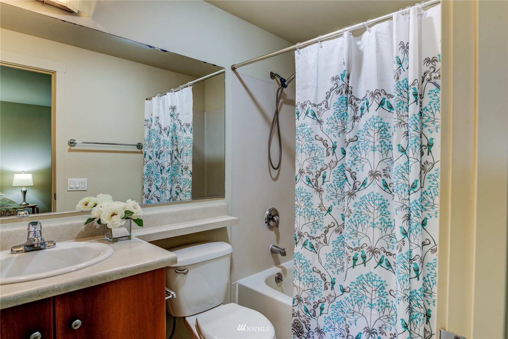 12404 East Gibson Road, Unit H201 Everett, WA 98204 - Photo 15 of 34 Gallery Image 15