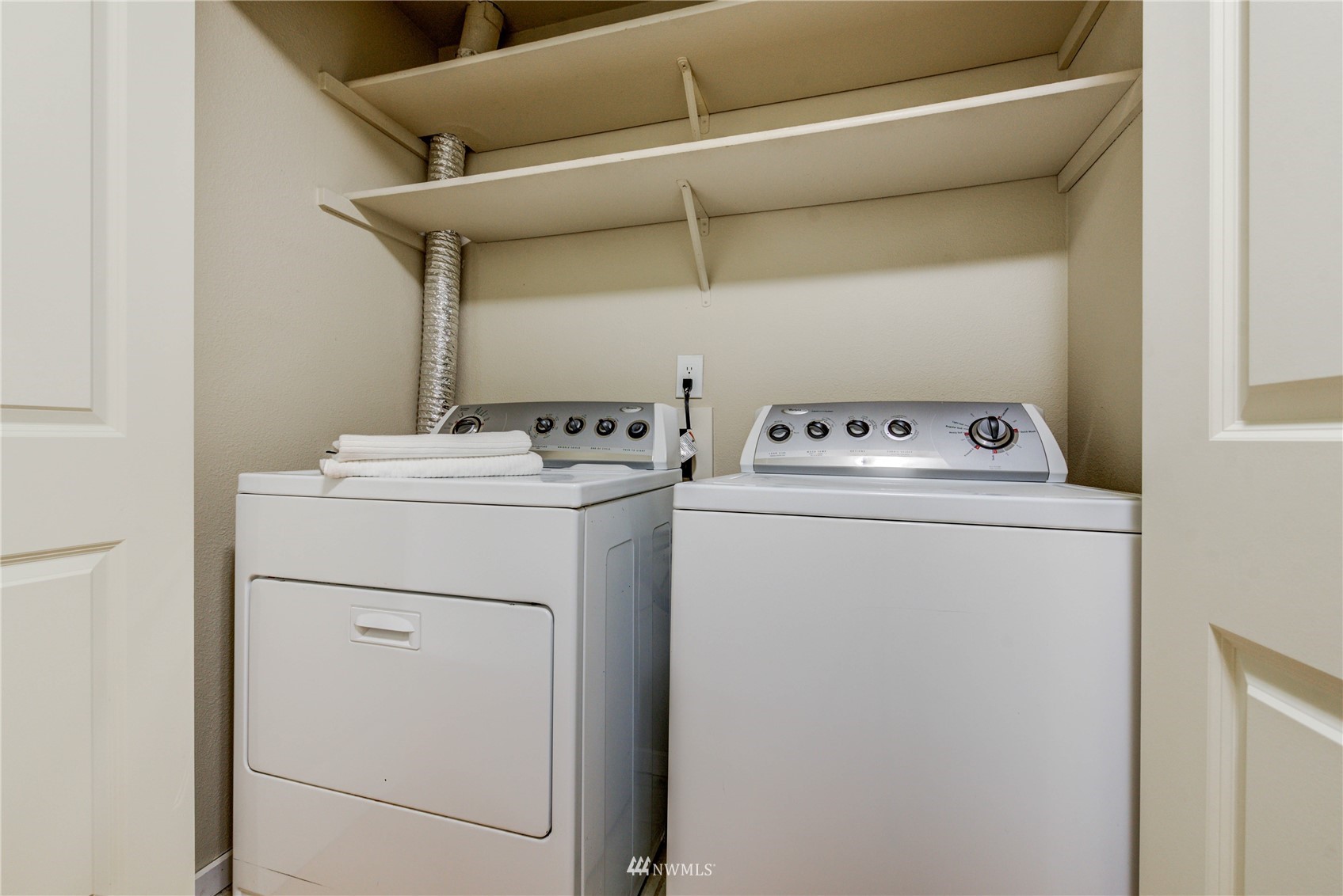 12404 East Gibson Road, Unit H201 Everett, WA 98204 - Photo 20 of 34 Gallery Image 20