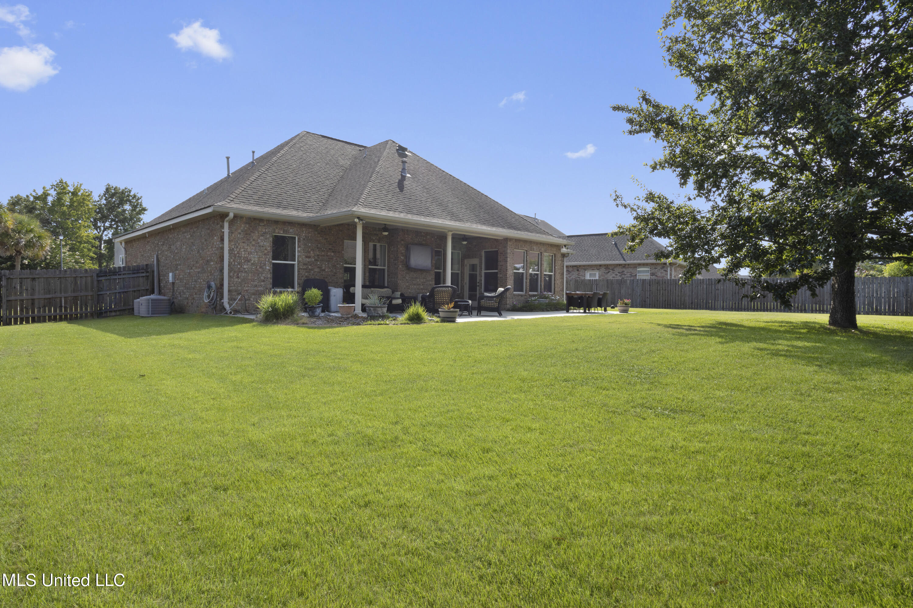 2320 Rue Maison Biloxi, MS 39532 - Photo 36 of 43 038