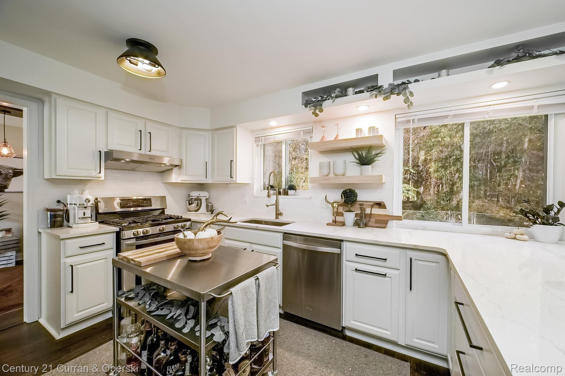 43074 Arlington Road Canton, MI 48187 - Photo 8 of 41 009-photo-kitchen-8723823.jpg