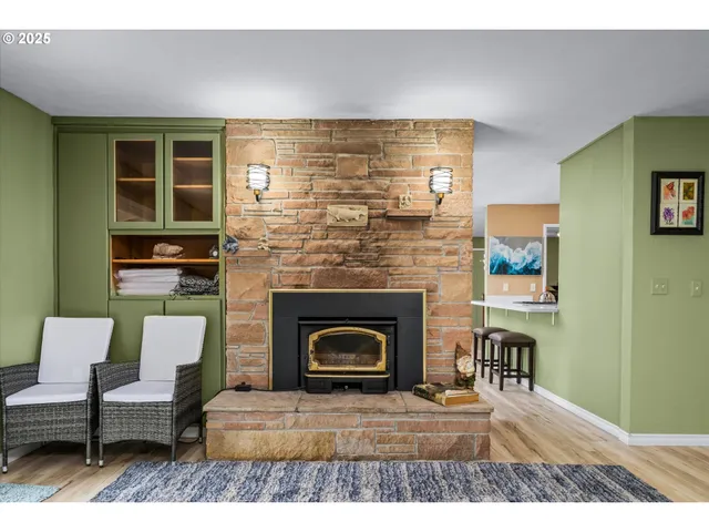 $699,000 | 41929 Deerhorn Road, Springfield, OR 97478