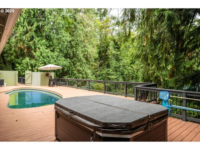 $699,000 | 41929 Deerhorn Road, Springfield, OR 97478