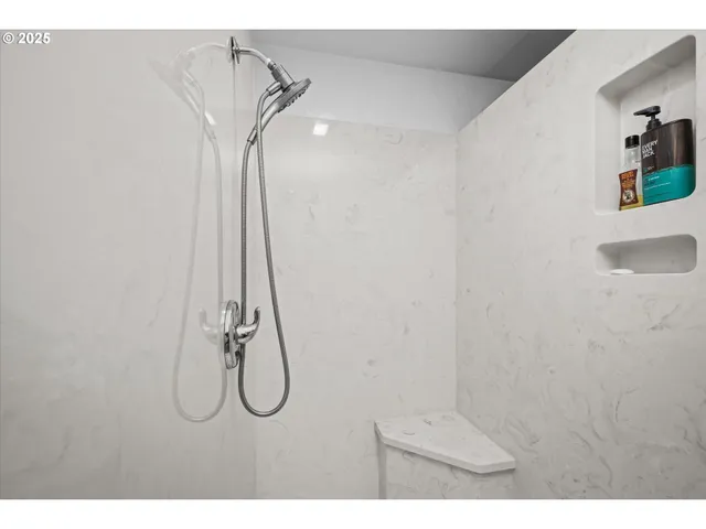 $699,000 | 41929 Deerhorn Road, Springfield, OR 97478