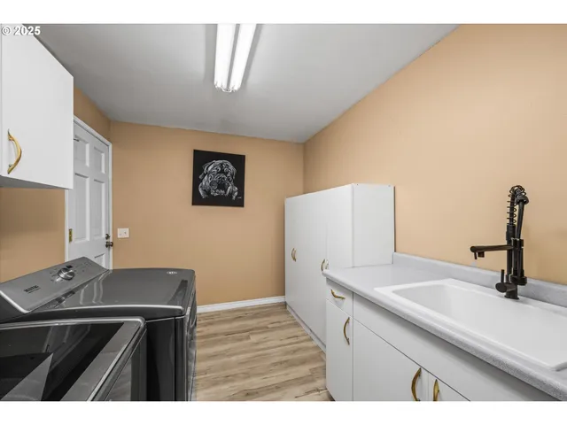 $699,000 | 41929 Deerhorn Road, Springfield, OR 97478