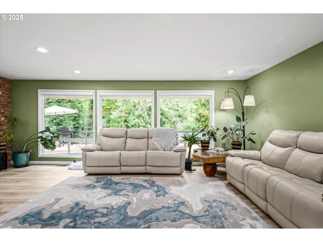 $699,000 | 41929 Deerhorn Road, Springfield, OR 97478