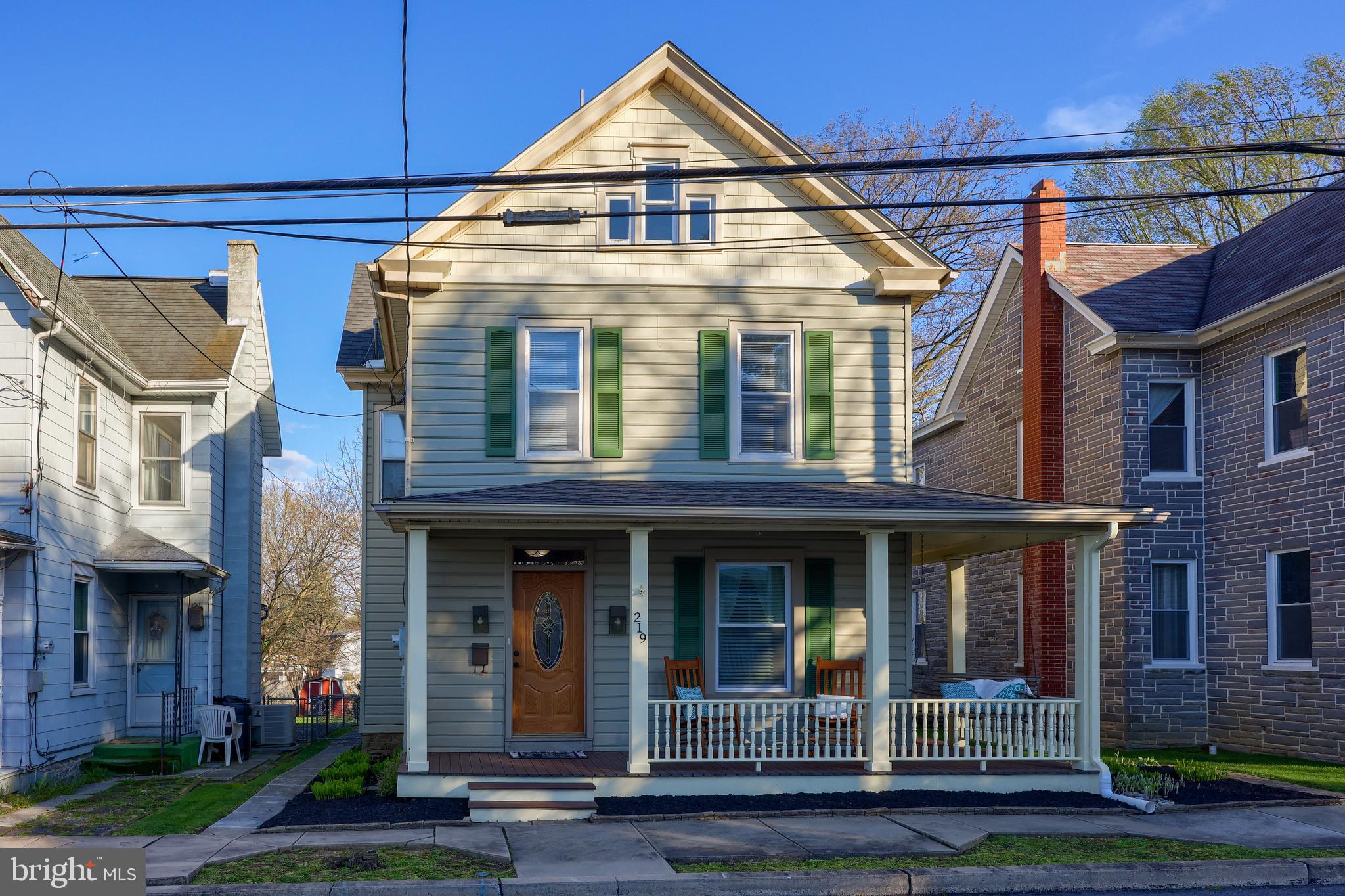 219 North Cedar Street Lititz, PA 17543 - Photo 1 of 41