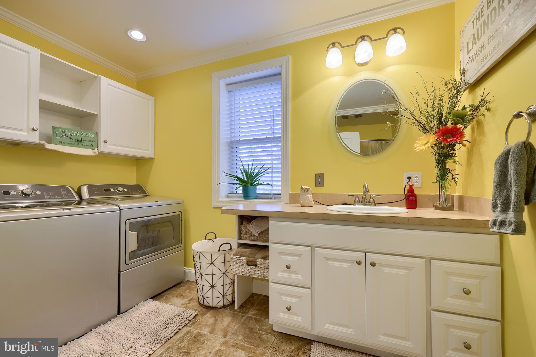 219 North Cedar Street Lititz, PA 17543 - Photo 20 of 41