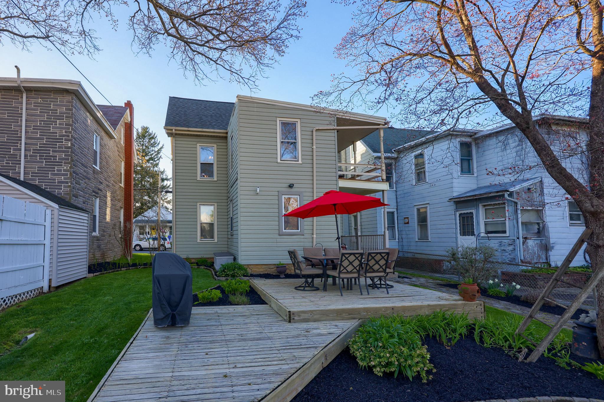 219 North Cedar Street Lititz, PA 17543 - Photo 34 of 41