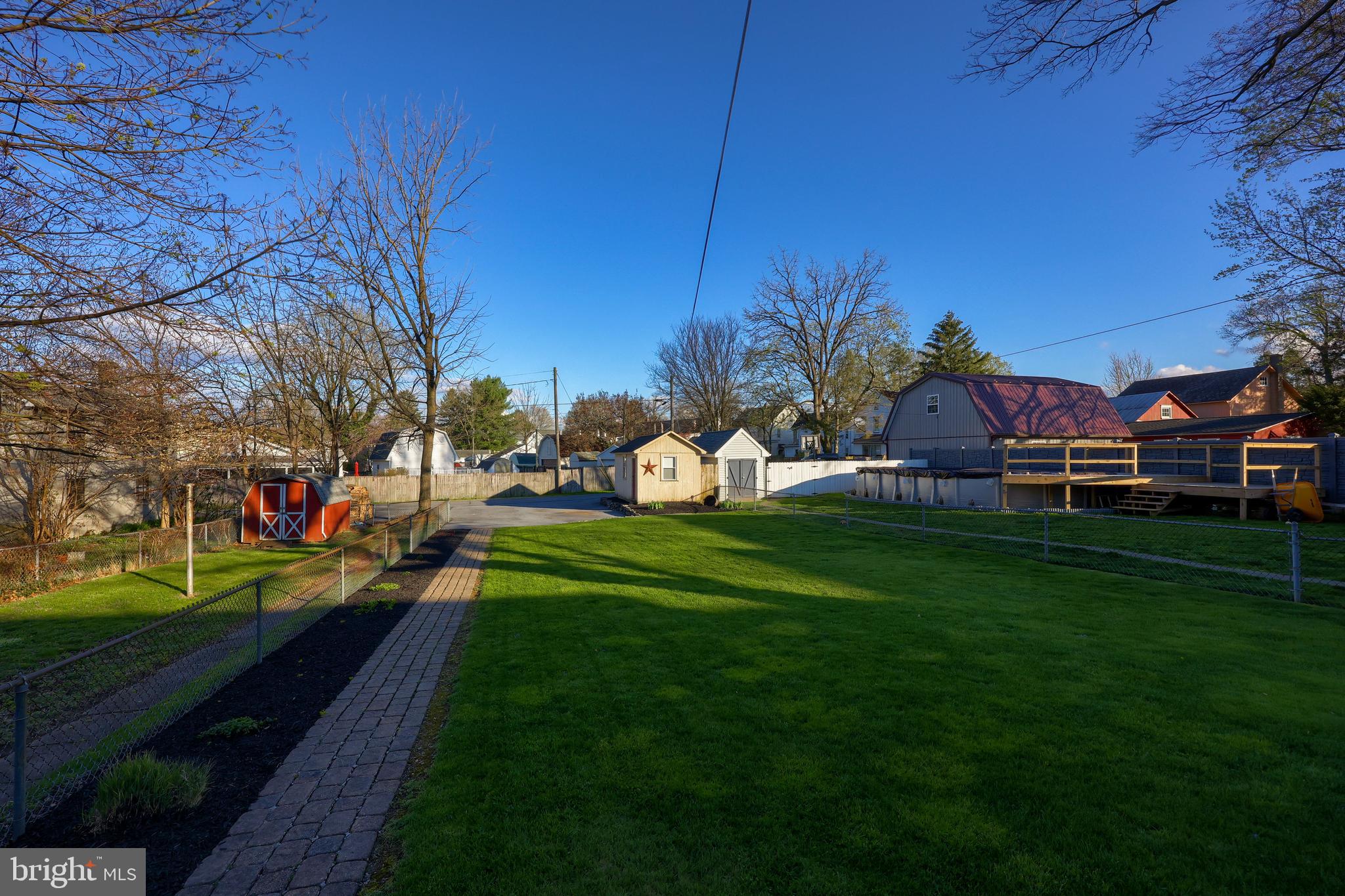 219 North Cedar Street Lititz, PA 17543 - Photo 36 of 41