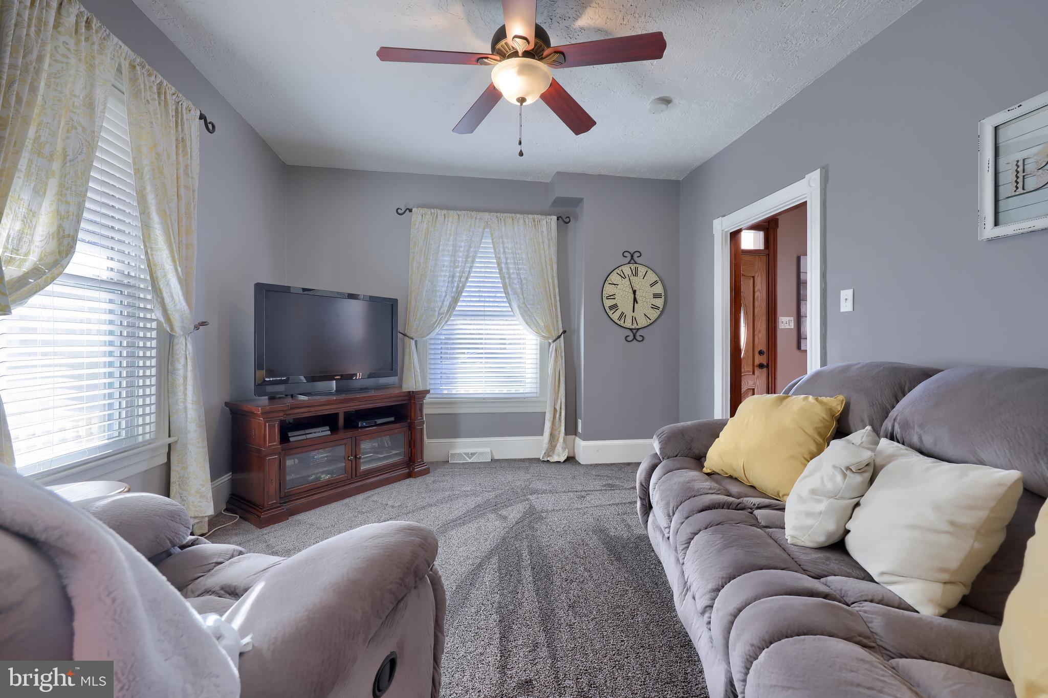 219 North Cedar Street Lititz, PA 17543 - Photo 7 of 41