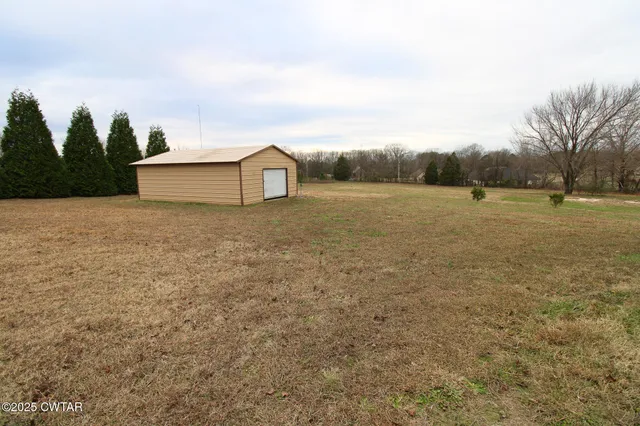 $269,900 | 212 Southern Downs Drive, Lexington, TN 38351