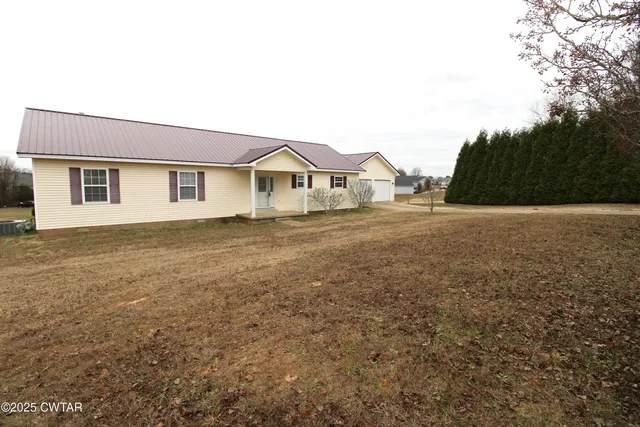 $269,900 | 212 Southern Downs Drive, Lexington, TN 38351