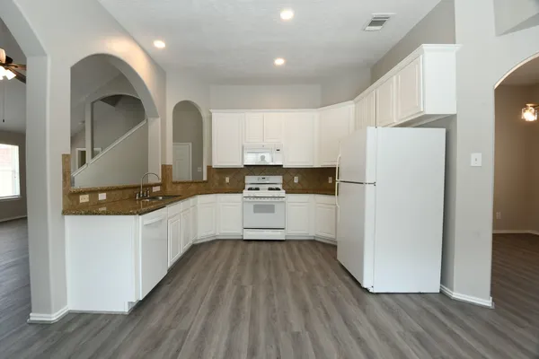 $2,600 | 20939 Jessica Rose Lane, Spring, TX 77379