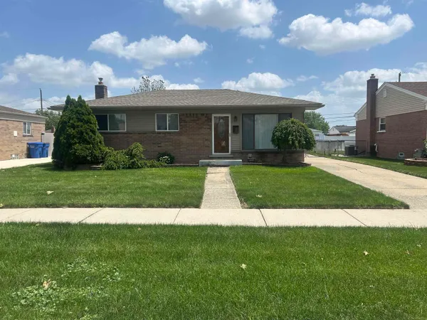 $259,900 | 31434 Newport Drive, Warren, MI 48088