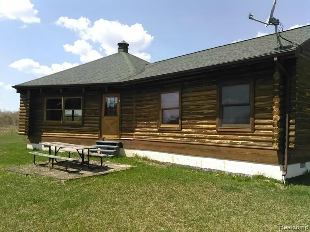 7428 Kilburn Road Jeddo, MI 48032 - Photo 4 of 35