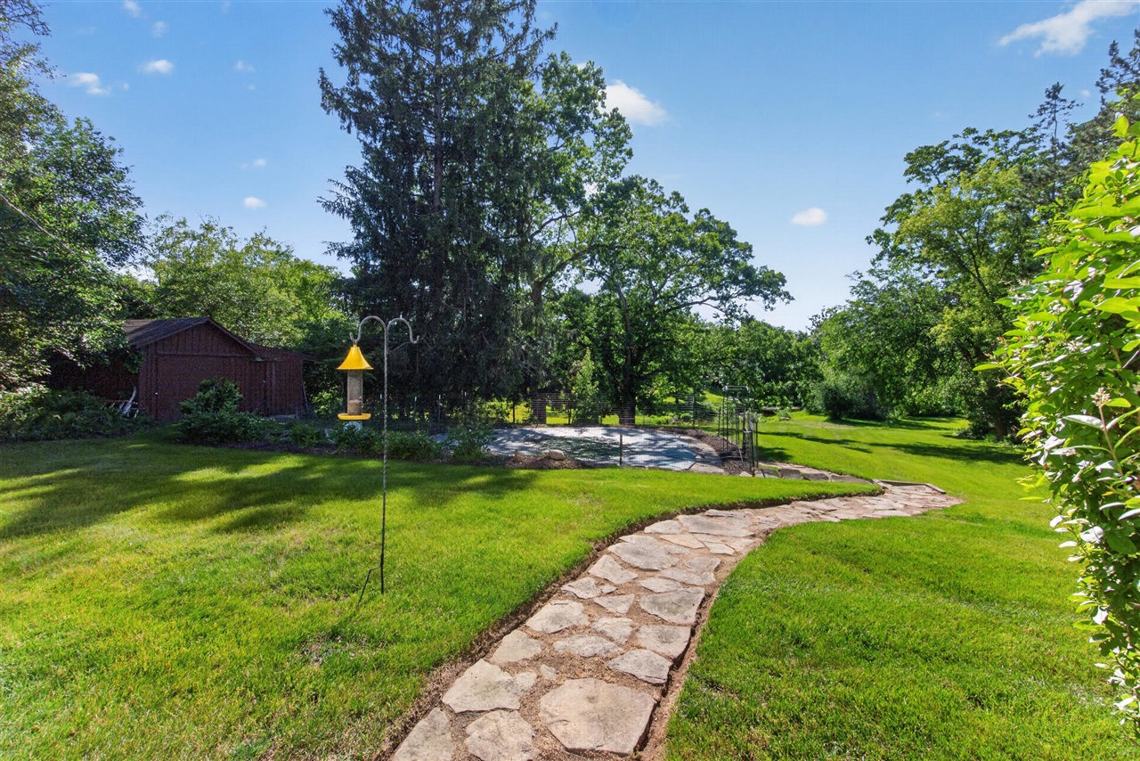 5050 Browns Lake Road Jackson, MI 49203 - Photo 34 of 96