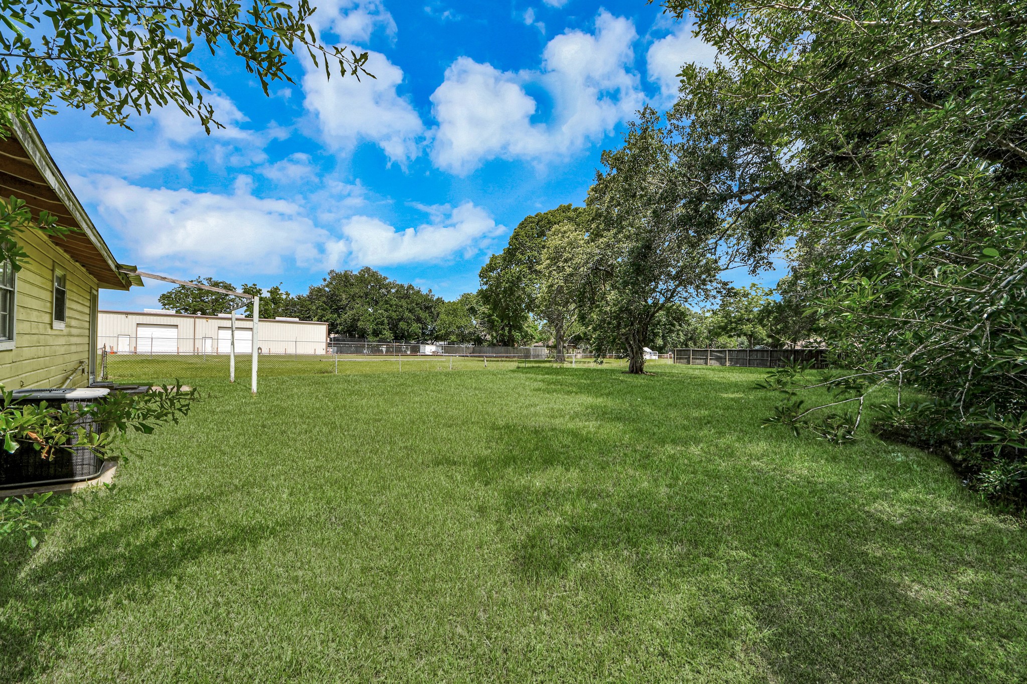 1909 Brooks Avenue Rosenberg, TX 77471 - Photo 41 of 45