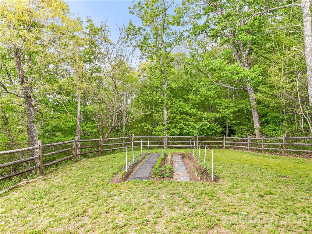 630 Flat Top Mountain Road Fairview, NC 28730 - Photo 40 of 47 Gallery Image 40