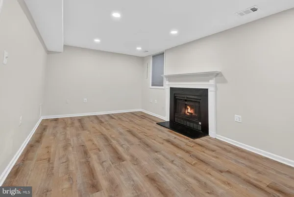 $650,000 | 5650 Ridge View Drive, Alexandria, VA 22310